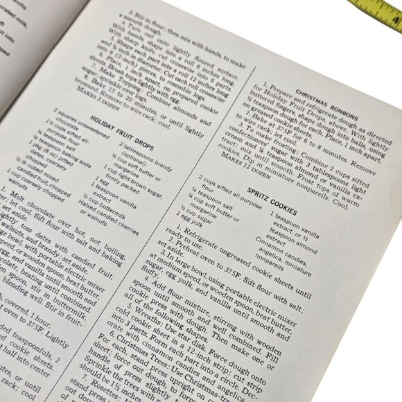 Vintage 1965 McCalls Cookie Collection Recipe Book Cookbook Magazine Baking - Picture 13 of 16